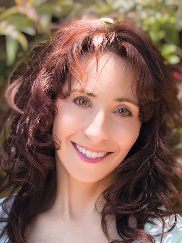 Photo of Dr. Elissa Epel, PhD