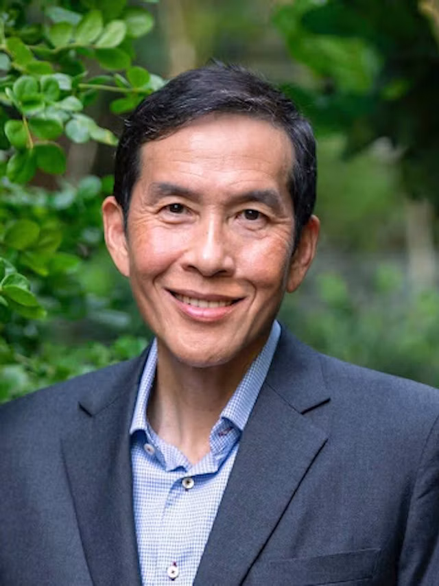 Photo of Michael WL Chee, MBBS, FRCP (Edin)