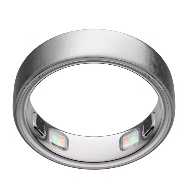 Oura Ring 5 in Brushed Silver finish, product image